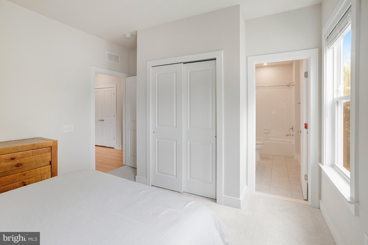 2097 BLUE MOCKINGBIRD LN, DUMFRIES, Virginia 22026, 5 Bedrooms Bedrooms, ,4 BathroomsBathrooms,Residential,For sale,2097 BLUE MOCKINGBIRD LN,VAPW2091438 MLS # VAPW2091438