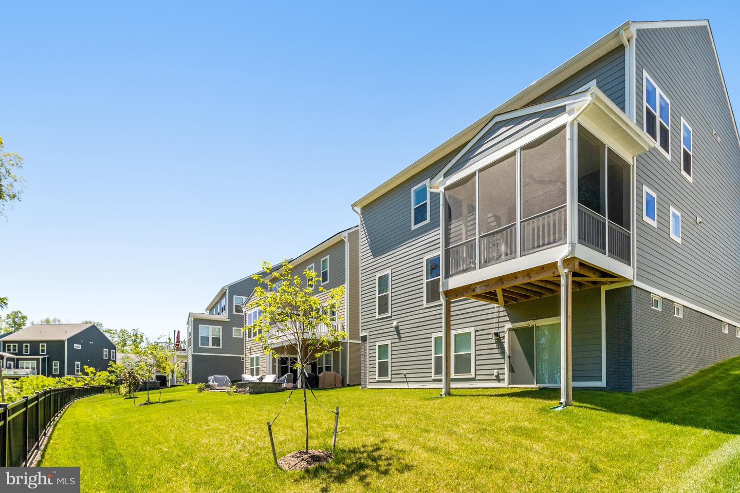 2097 BLUE MOCKINGBIRD LN, DUMFRIES, Virginia 22026, 5 Bedrooms Bedrooms, ,4 BathroomsBathrooms,Residential,For sale,2097 BLUE MOCKINGBIRD LN,VAPW2091438 MLS # VAPW2091438