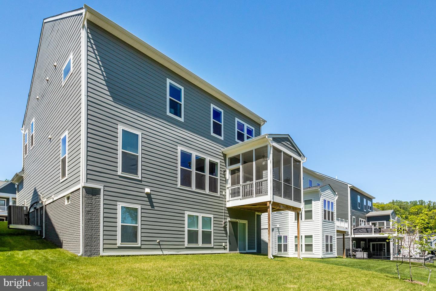 2097 BLUE MOCKINGBIRD LN, DUMFRIES, Virginia 22026, 5 Bedrooms Bedrooms, ,4 BathroomsBathrooms,Residential,For sale,2097 BLUE MOCKINGBIRD LN,VAPW2091438 MLS # VAPW2091438
