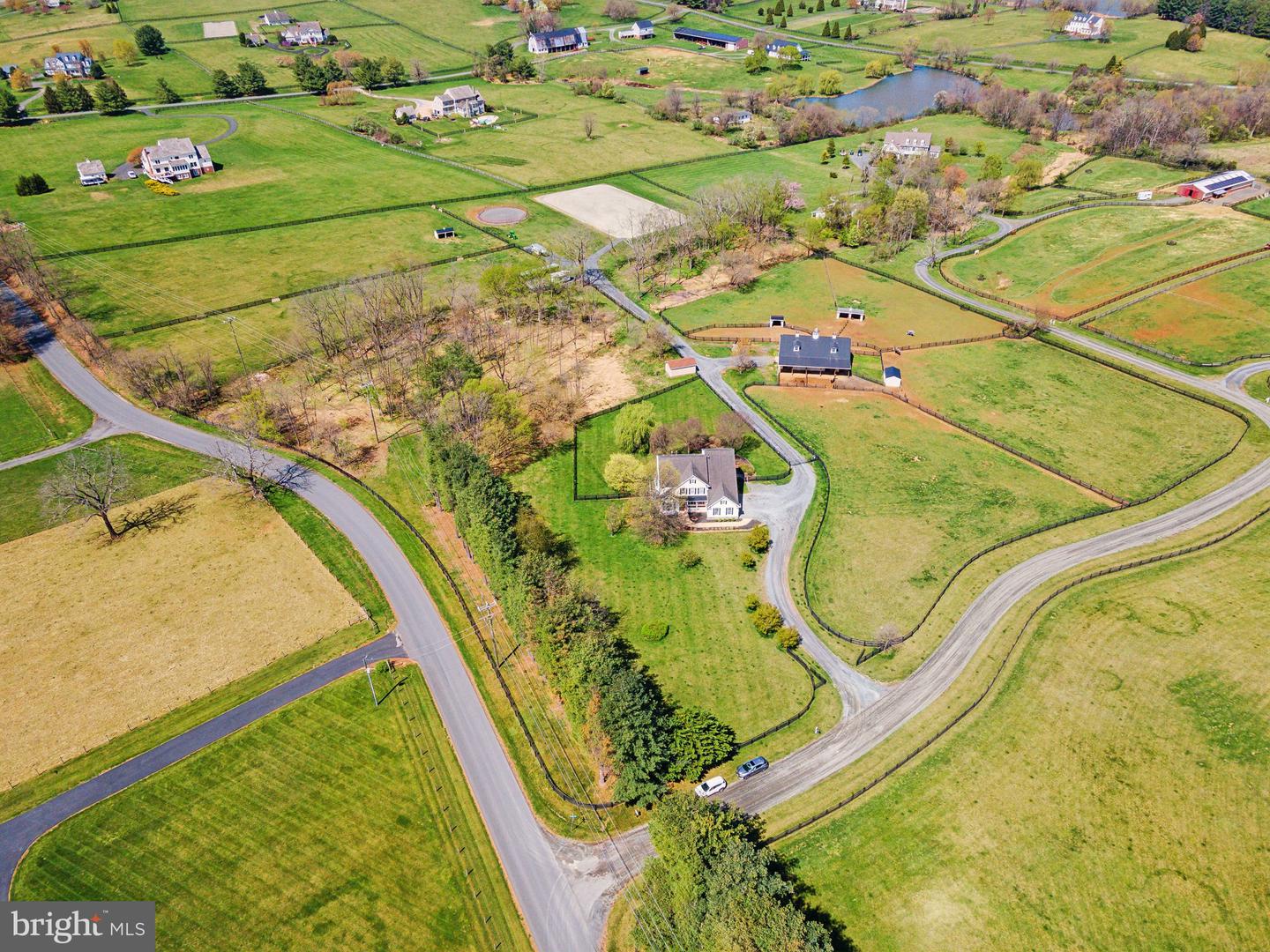 20011 PLEASANT MEADOW LN, PURCELLVILLE, Virginia 20132, 5 Bedrooms Bedrooms, ,5 BathroomsBathrooms,Residential,For sale,20011 PLEASANT MEADOW LN,VALO2093270 MLS # VALO2093270