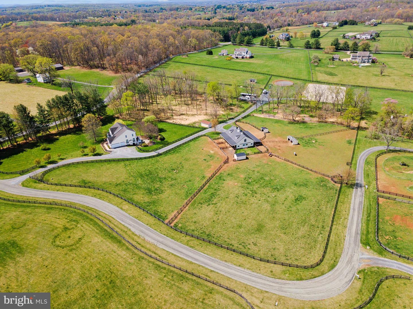 20011 PLEASANT MEADOW LN, PURCELLVILLE, Virginia 20132, 5 Bedrooms Bedrooms, ,5 BathroomsBathrooms,Residential,For sale,20011 PLEASANT MEADOW LN,VALO2093270 MLS # VALO2093270