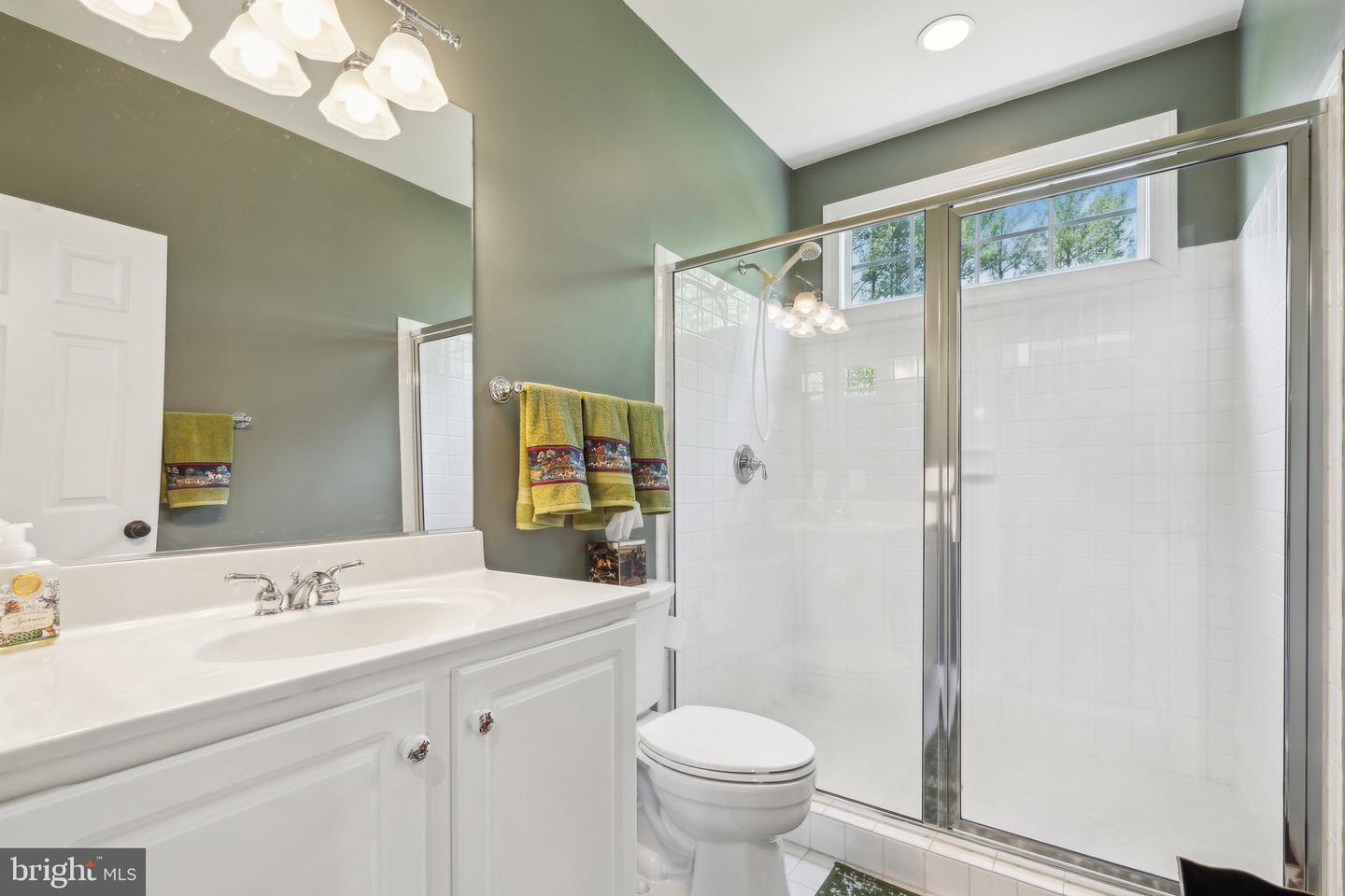 20011 PLEASANT MEADOW LN, PURCELLVILLE, Virginia 20132, 5 Bedrooms Bedrooms, ,5 BathroomsBathrooms,Residential,For sale,20011 PLEASANT MEADOW LN,VALO2093270 MLS # VALO2093270