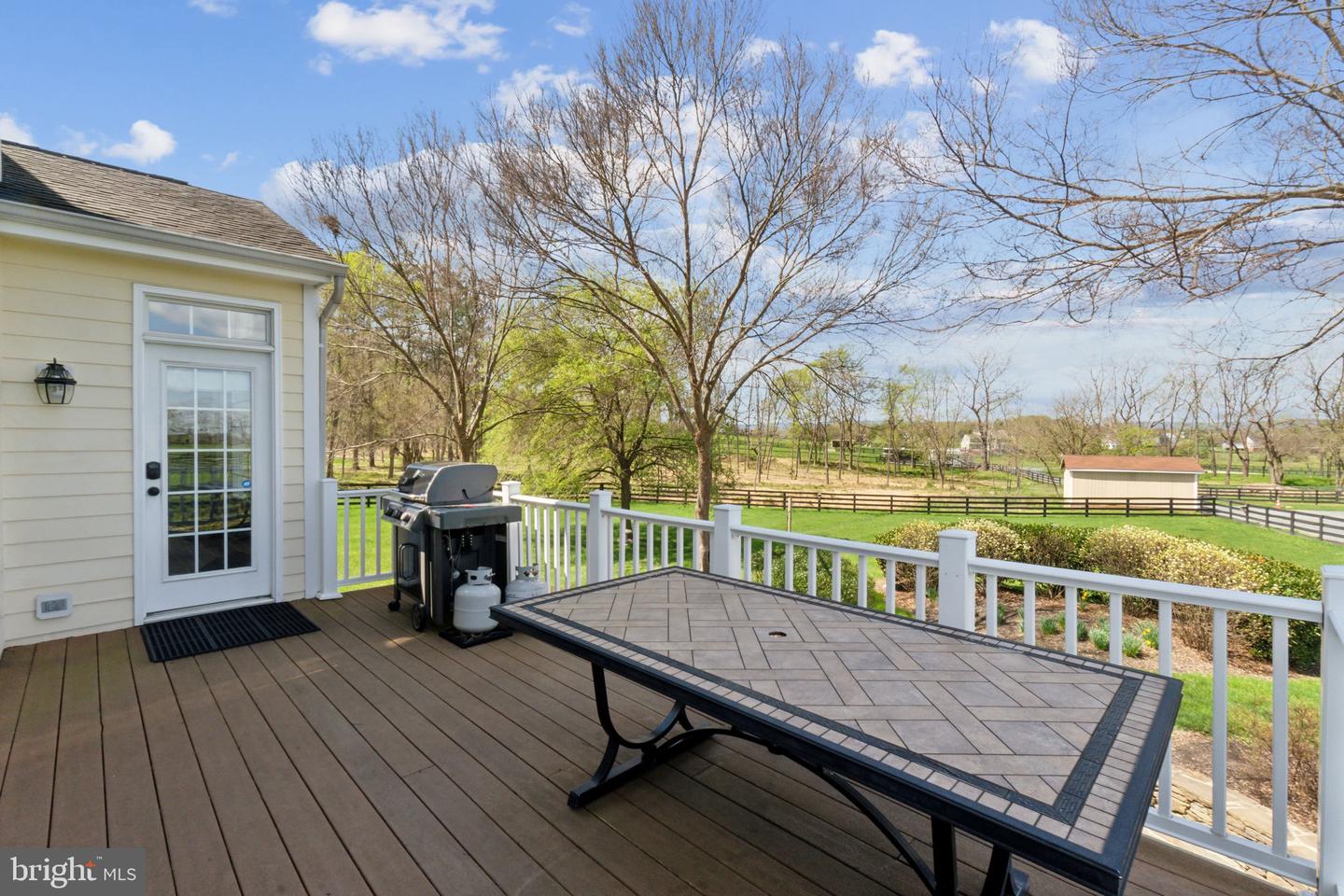 20011 PLEASANT MEADOW LN, PURCELLVILLE, Virginia 20132, 5 Bedrooms Bedrooms, ,5 BathroomsBathrooms,Residential,For sale,20011 PLEASANT MEADOW LN,VALO2093270 MLS # VALO2093270