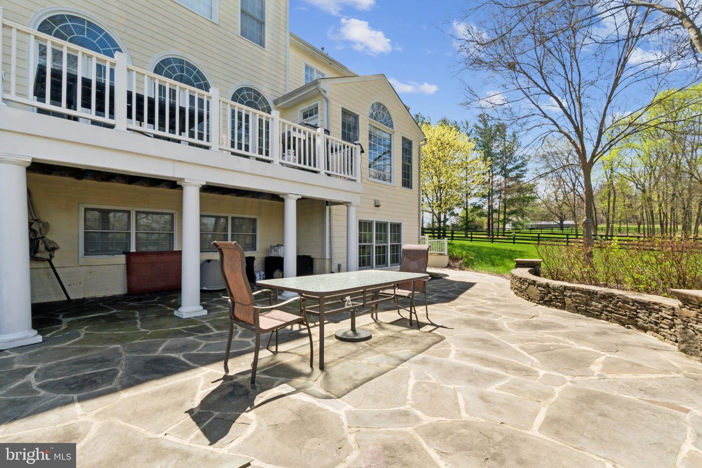 20011 PLEASANT MEADOW LN, PURCELLVILLE, Virginia 20132, 5 Bedrooms Bedrooms, ,5 BathroomsBathrooms,Residential,For sale,20011 PLEASANT MEADOW LN,VALO2093270 MLS # VALO2093270