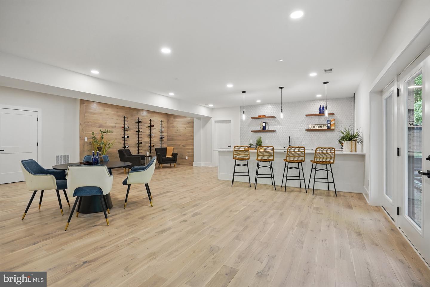4134 MAPLE AVE, FAIRFAX, Virginia 22032, 6 Bedrooms Bedrooms, ,6 BathroomsBathrooms,Residential,For sale,4134 MAPLE AVE,VAFX2232944 MLS # VAFX2232944