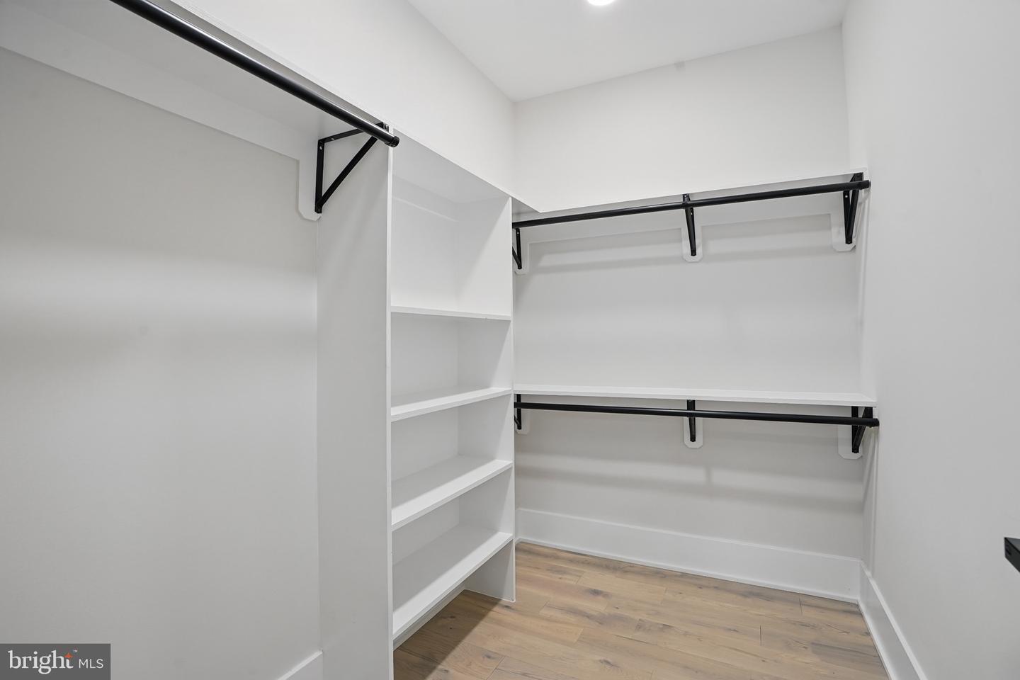 4134 MAPLE AVE, FAIRFAX, Virginia 22032, 6 Bedrooms Bedrooms, ,6 BathroomsBathrooms,Residential,For sale,4134 MAPLE AVE,VAFX2232944 MLS # VAFX2232944
