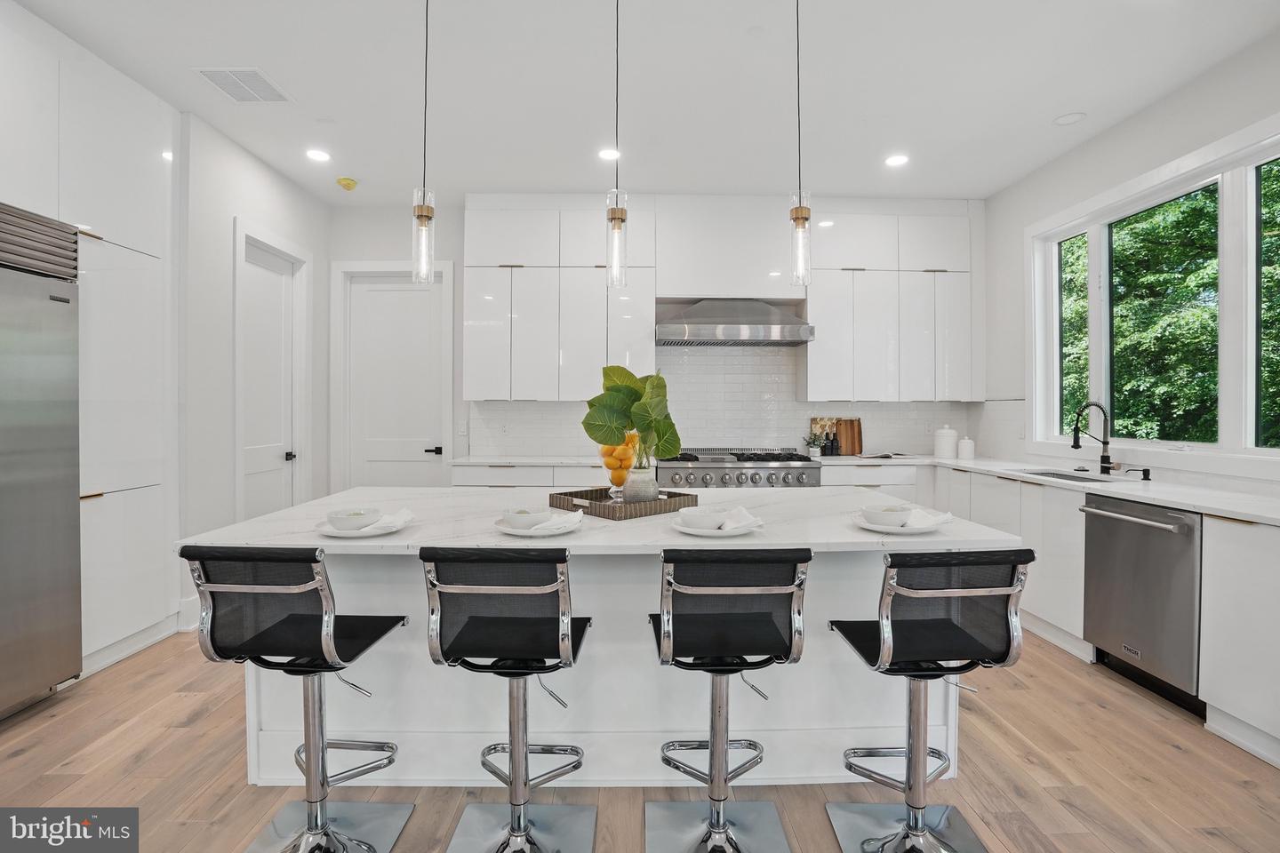 4134 MAPLE AVE, FAIRFAX, Virginia 22032, 6 Bedrooms Bedrooms, ,6 BathroomsBathrooms,Residential,For sale,4134 MAPLE AVE,VAFX2232944 MLS # VAFX2232944