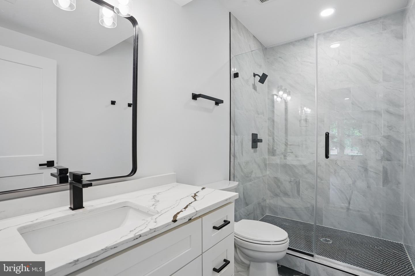 4134 MAPLE AVE, FAIRFAX, Virginia 22032, 6 Bedrooms Bedrooms, ,6 BathroomsBathrooms,Residential,For sale,4134 MAPLE AVE,VAFX2232944 MLS # VAFX2232944
