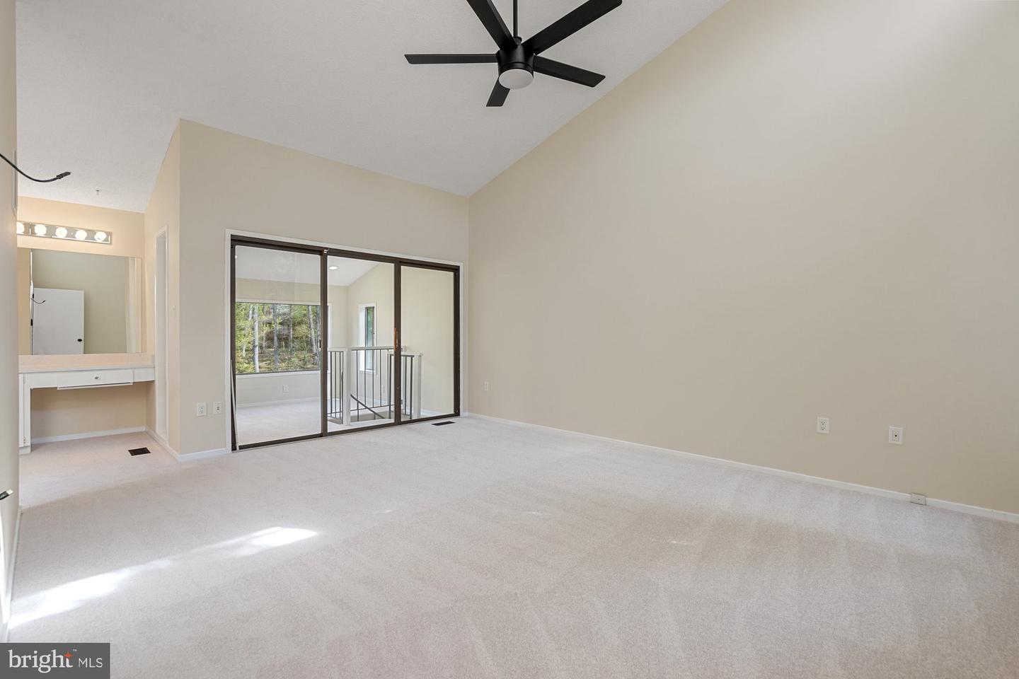 1418 WOLFTRAP RUN RD, VIENNA, Virginia 22182, 5 Bedrooms Bedrooms, ,3 BathroomsBathrooms,Residential,For sale,1418 WOLFTRAP RUN RD,VAFX2233056 MLS # VAFX2233056