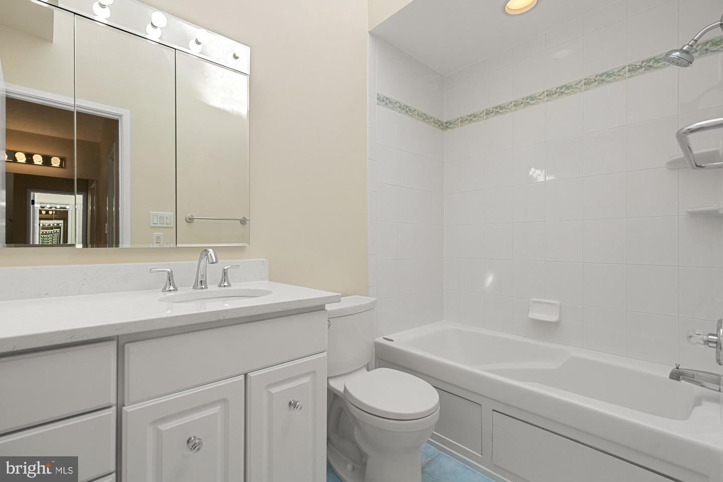 1418 WOLFTRAP RUN RD, VIENNA, Virginia 22182, 5 Bedrooms Bedrooms, ,3 BathroomsBathrooms,Residential,For sale,1418 WOLFTRAP RUN RD,VAFX2233056 MLS # VAFX2233056