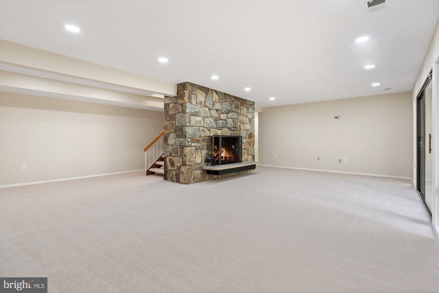1418 WOLFTRAP RUN RD, VIENNA, Virginia 22182, 5 Bedrooms Bedrooms, ,3 BathroomsBathrooms,Residential,For sale,1418 WOLFTRAP RUN RD,VAFX2233056 MLS # VAFX2233056