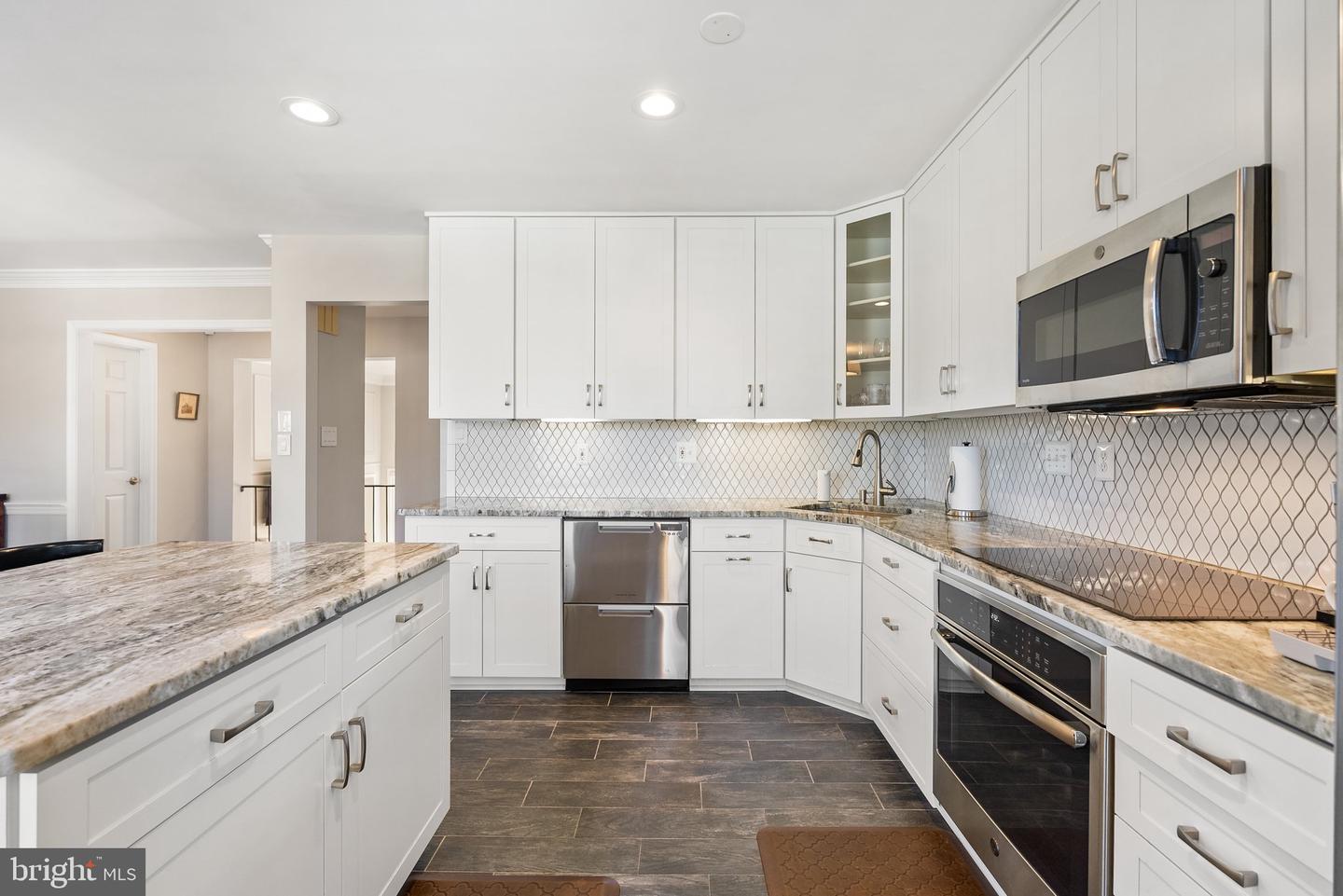 2729 UNICORN LN NW, WASHINGTON, District Of Columbia 20015, 3 Bedrooms Bedrooms, ,3 BathroomsBathrooms,Residential,For sale,2729 UNICORN LN NW,DCDC2194676 MLS # DCDC2194676