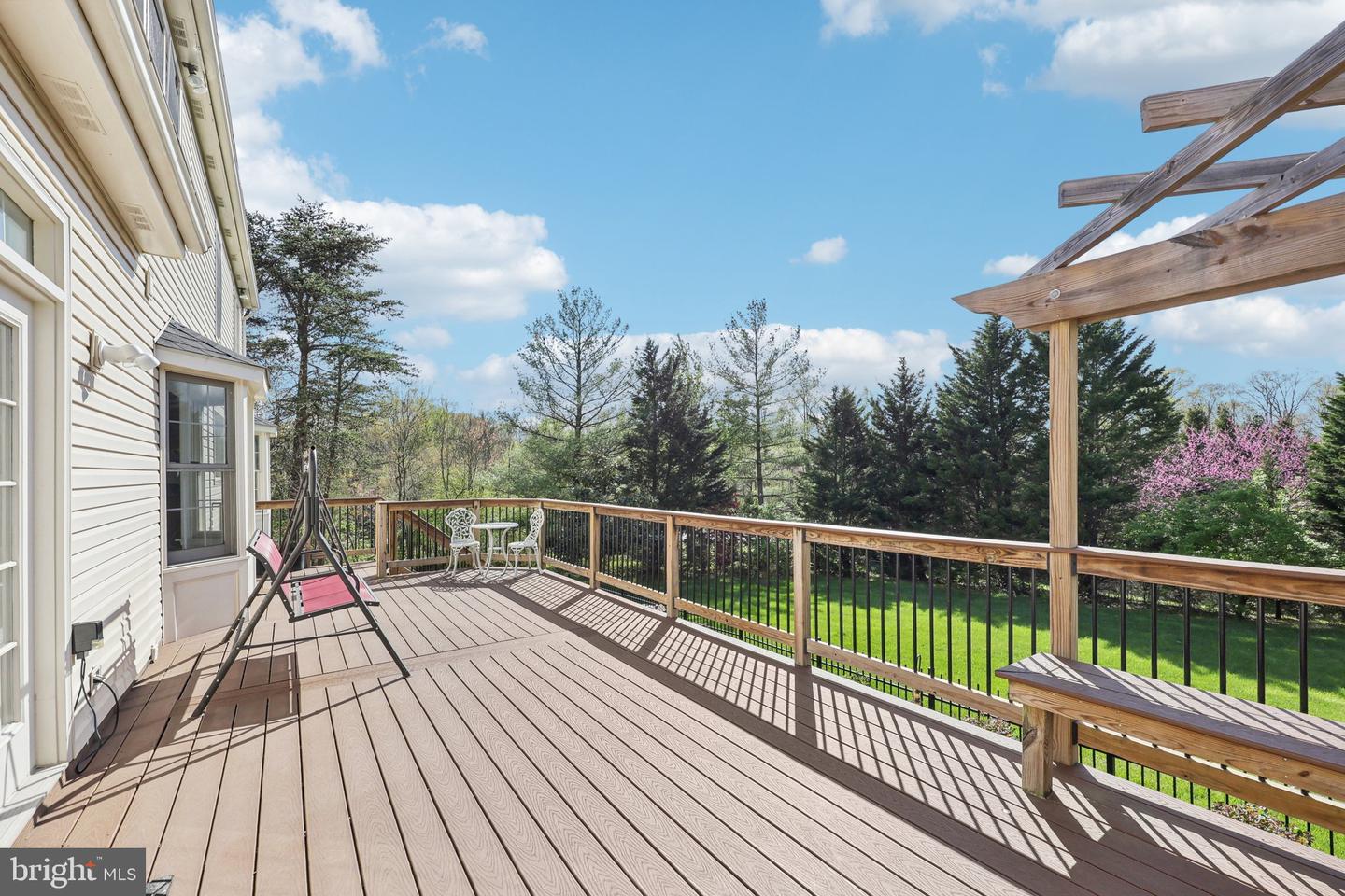 1316 SHAKER WOODS RD, HERNDON, Virginia 20170, 5 Bedrooms Bedrooms, ,4 BathroomsBathrooms,Residential,For sale,1316 SHAKER WOODS RD,VAFX2233168 MLS # VAFX2233168