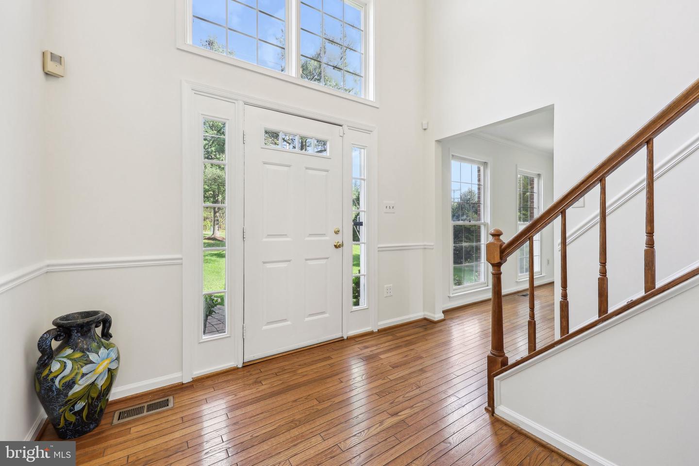 1316 SHAKER WOODS RD, HERNDON, Virginia 20170, 5 Bedrooms Bedrooms, ,4 BathroomsBathrooms,Residential,For sale,1316 SHAKER WOODS RD,VAFX2233168 MLS # VAFX2233168
