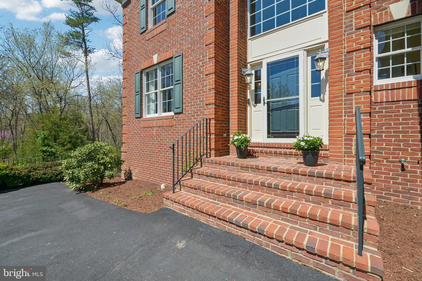 20121 WHISTLING STRAITS PL, ASHBURN, Virginia 20147, 5 Bedrooms Bedrooms, ,4 BathroomsBathrooms,Residential,For sale,20121 WHISTLING STRAITS PL,VALO2093742 MLS # VALO2093742