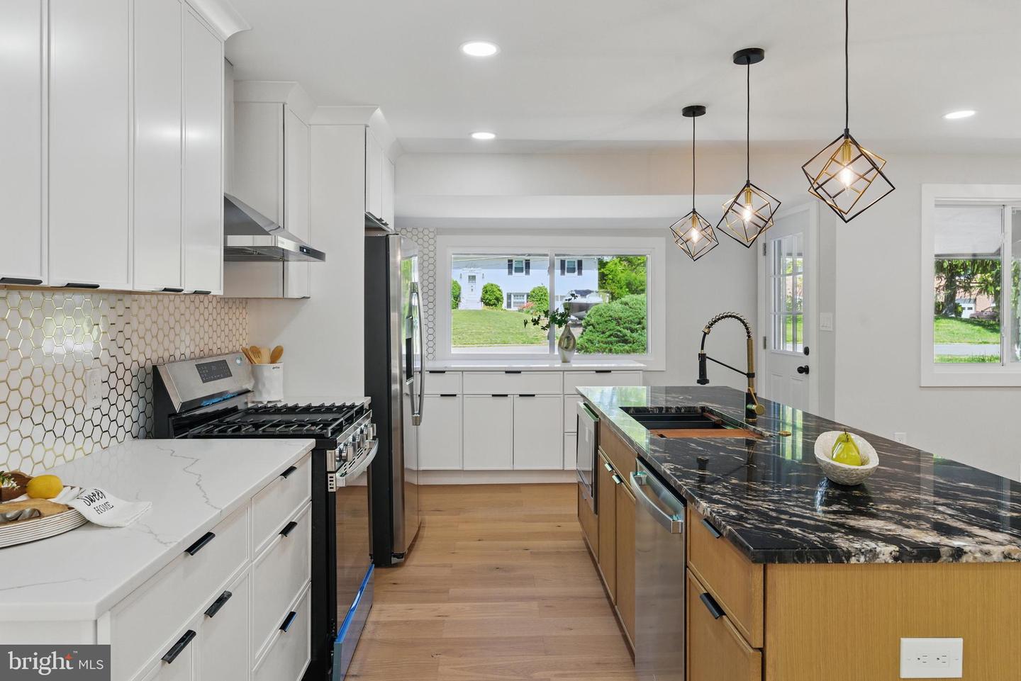 4838 RANDOLPH DR, ANNANDALE, Virginia 22003, 4 Bedrooms Bedrooms, ,3 BathroomsBathrooms,Residential,For sale,4838 RANDOLPH DR,VAFX2233778 MLS # VAFX2233778