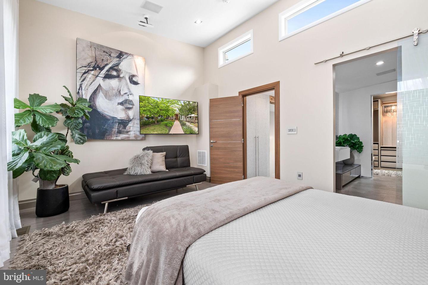 1227 S ST NW, WASHINGTON, District Of Columbia 20009, 2 Bedrooms Bedrooms, ,2 BathroomsBathrooms,Residential,For sale,1227 S ST NW,DCDC2195334 MLS # DCDC2195334