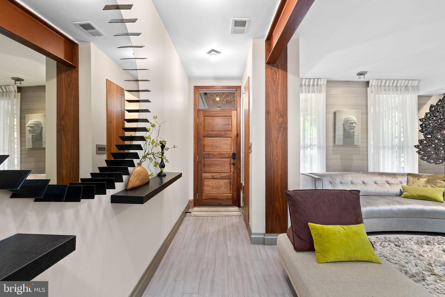 1227 S ST NW, WASHINGTON, District Of Columbia 20009, 2 Bedrooms Bedrooms, ,2 BathroomsBathrooms,Residential,For sale,1227 S ST NW,DCDC2195334 MLS # DCDC2195334