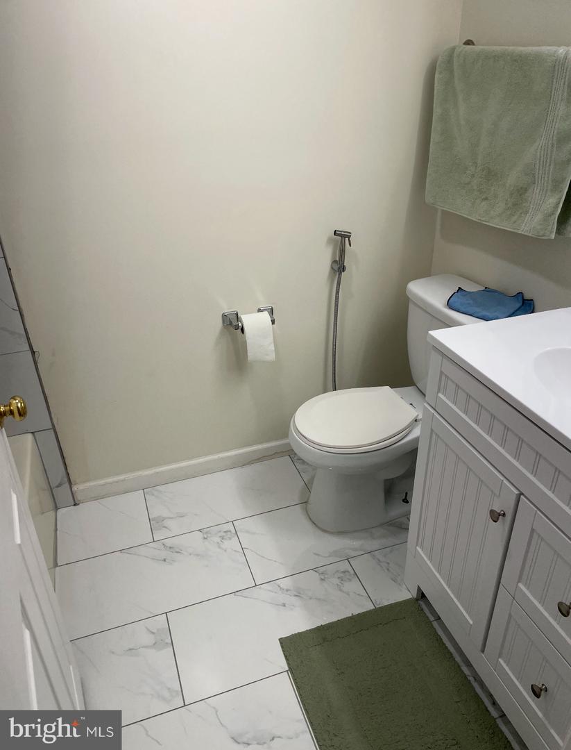 3371 YOST LN #C-202, DUMFRIES, Virginia 22026, 2 Bedrooms Bedrooms, ,2 BathroomsBathrooms,Residential,For sale,3371 YOST LN #C-202,VAPW2091930 MLS # VAPW2091930
