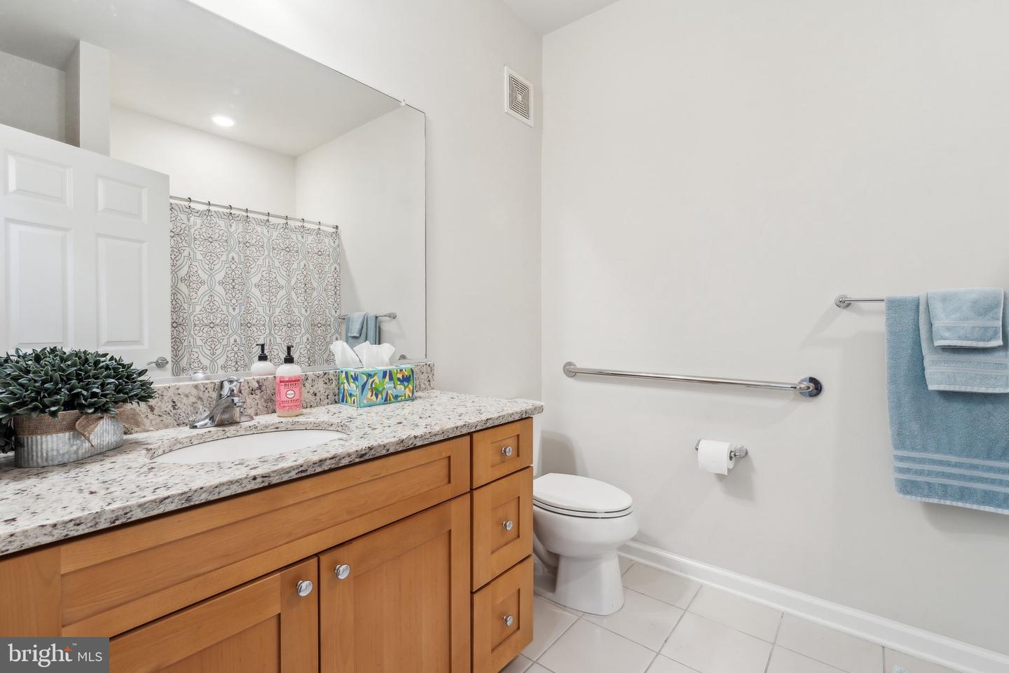 20515 LITTLE CREEK TER #101, ASHBURN, Virginia 20147, 2 Bedrooms Bedrooms, ,2 BathroomsBathrooms,Residential,For sale,20515 LITTLE CREEK TER #101,VALO2093834 MLS # VALO2093834