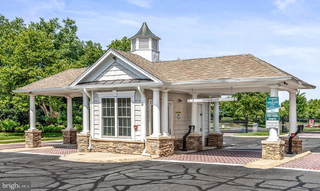 20515 LITTLE CREEK TER #101, ASHBURN, Virginia 20147, 2 Bedrooms Bedrooms, ,2 BathroomsBathrooms,Residential,For sale,20515 LITTLE CREEK TER #101,VALO2093834 MLS # VALO2093834