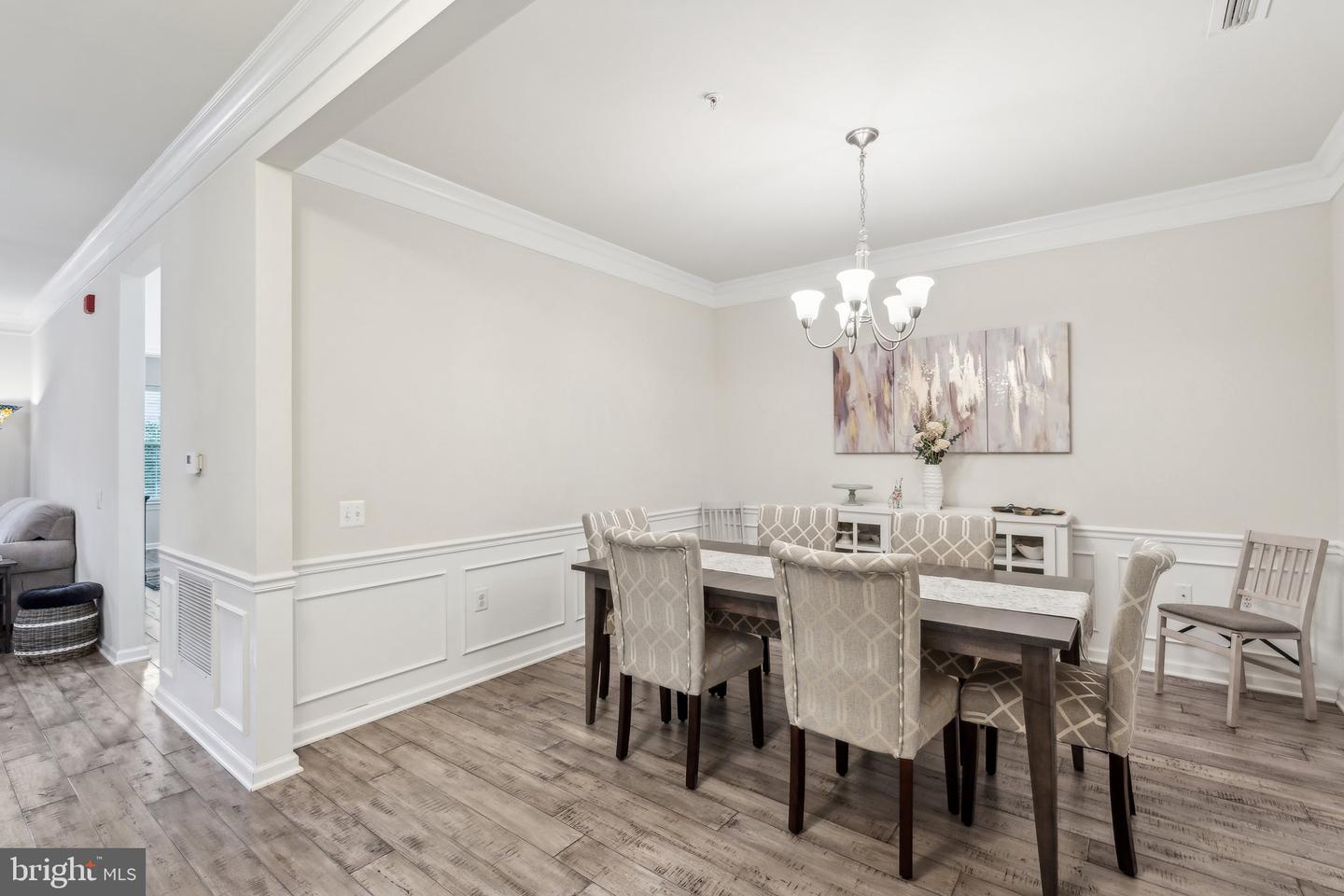 20515 LITTLE CREEK TER #101, ASHBURN, Virginia 20147, 2 Bedrooms Bedrooms, ,2 BathroomsBathrooms,Residential,For sale,20515 LITTLE CREEK TER #101,VALO2093834 MLS # VALO2093834