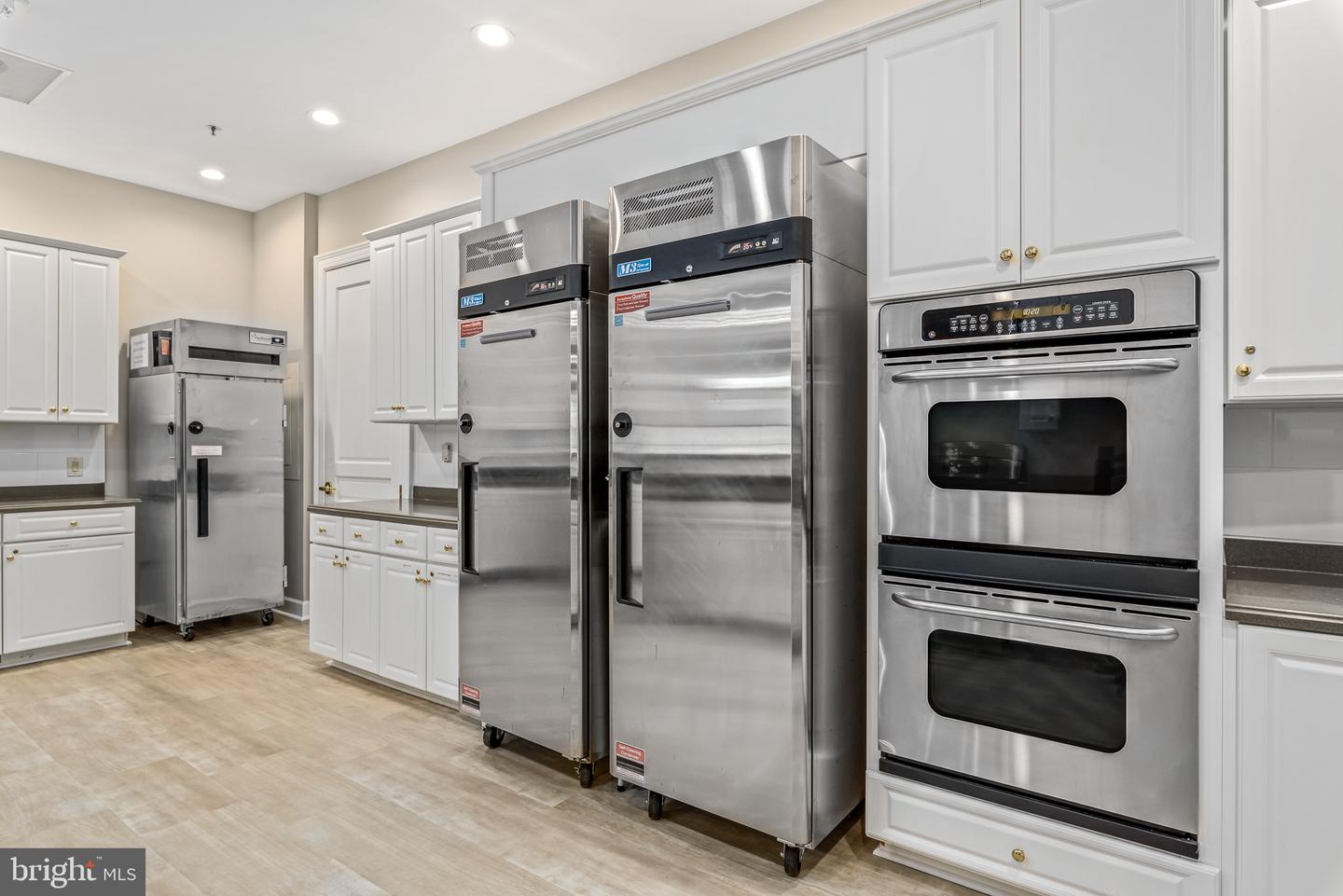 20515 LITTLE CREEK TER #101, ASHBURN, Virginia 20147, 2 Bedrooms Bedrooms, ,2 BathroomsBathrooms,Residential,For sale,20515 LITTLE CREEK TER #101,VALO2093834 MLS # VALO2093834
