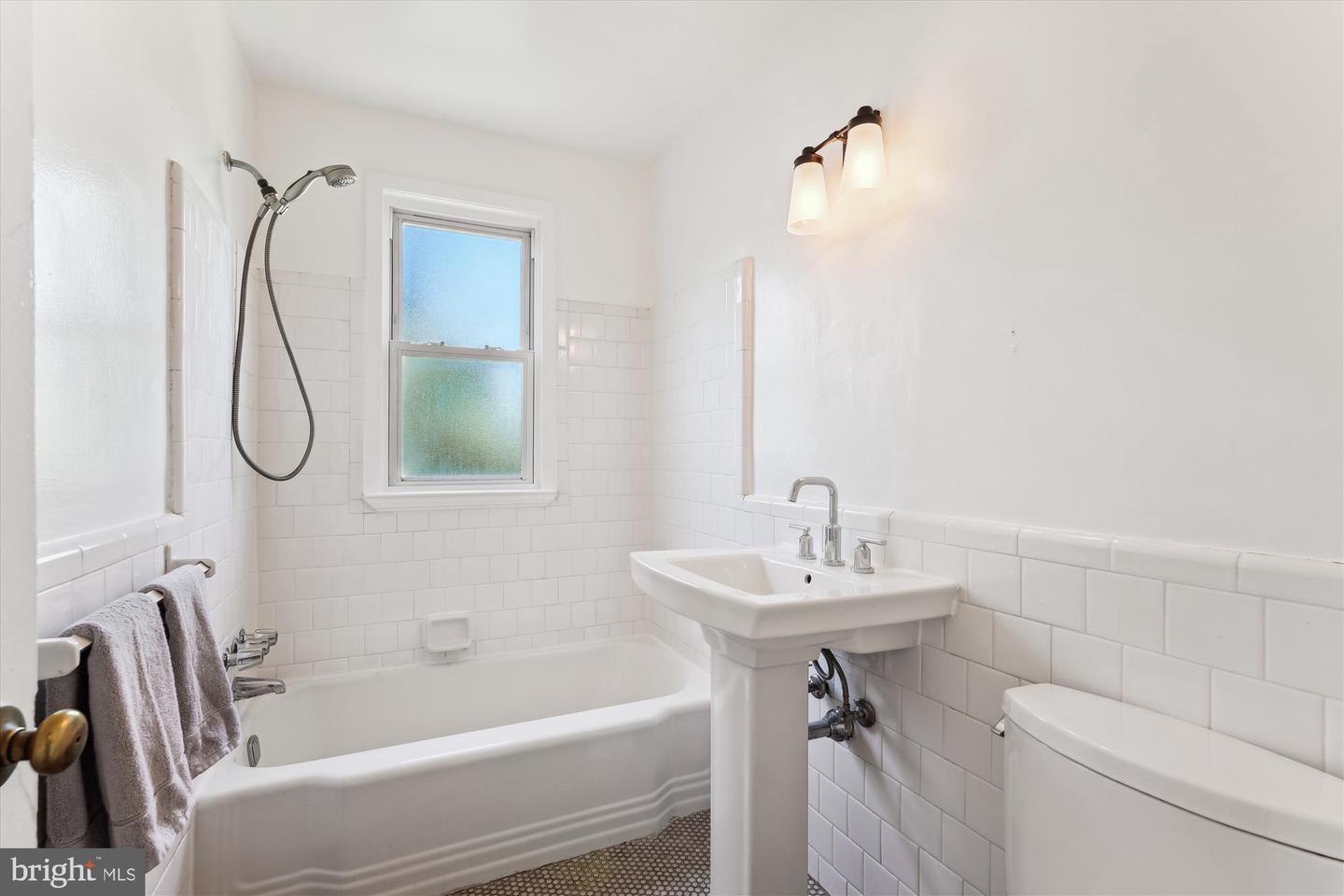 4004 BEECHER ST NW #304, WASHINGTON, District Of Columbia 20007, 1 Bedroom Bedrooms, ,1 BathroomBathrooms,Residential,For sale,4004 BEECHER ST NW #304,DCDC2195202 MLS # DCDC2195202