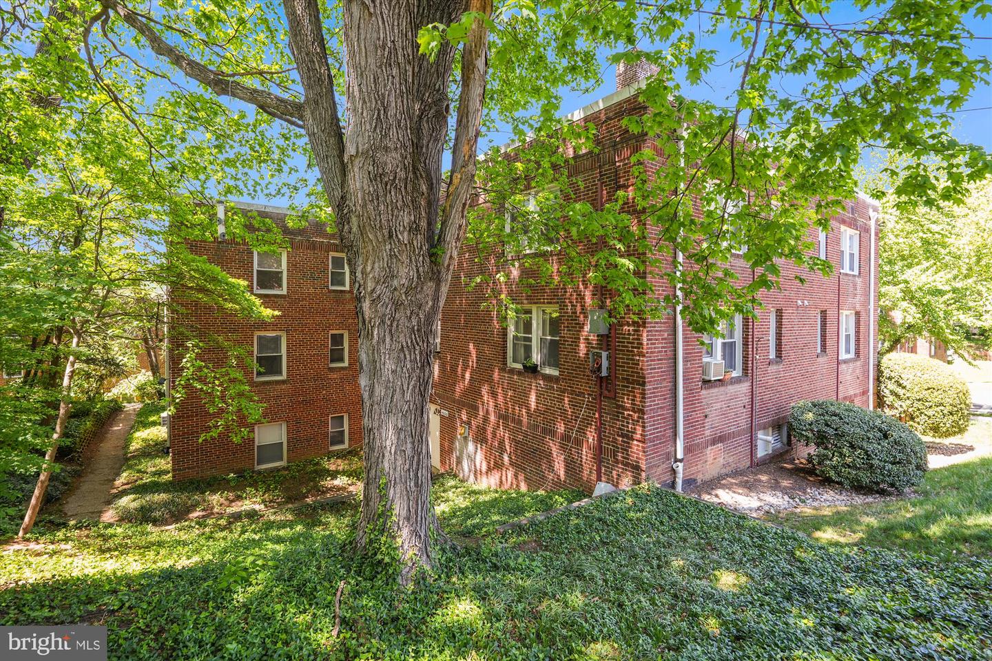 4004 BEECHER ST NW #304, WASHINGTON, District Of Columbia 20007, 1 Bedroom Bedrooms, ,1 BathroomBathrooms,Residential,For sale,4004 BEECHER ST NW #304,DCDC2195202 MLS # DCDC2195202