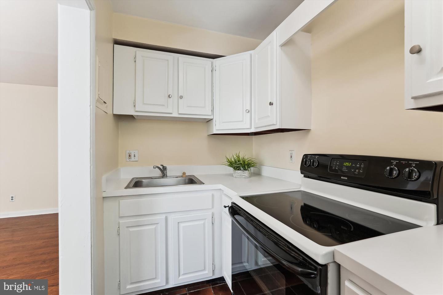4004 BEECHER ST NW #304, WASHINGTON, District Of Columbia 20007, 1 Bedroom Bedrooms, ,1 BathroomBathrooms,Residential,For sale,4004 BEECHER ST NW #304,DCDC2195202 MLS # DCDC2195202