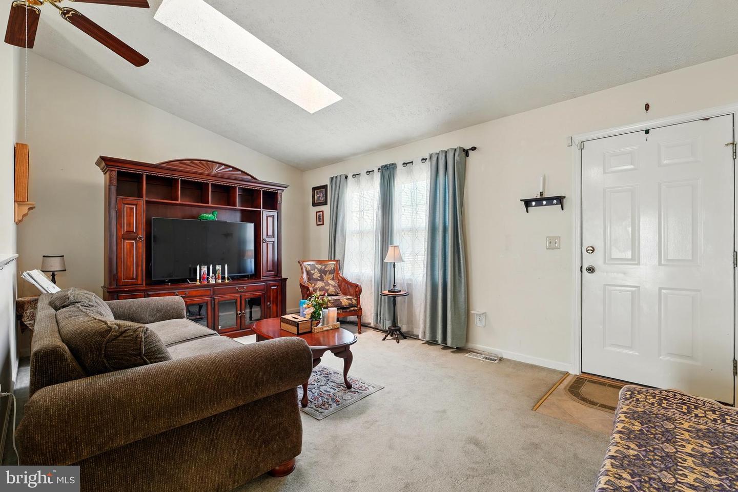 6775 RUGBY PL, BEALETON, Virginia 22712, 3 Bedrooms Bedrooms, ,2 BathroomsBathrooms,Residential,For sale,6775 RUGBY PL,VAFQ2016226 MLS # VAFQ2016226
