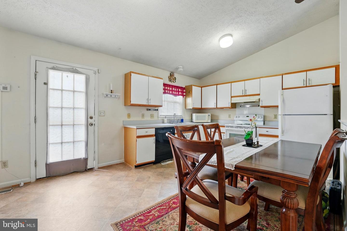 6775 RUGBY PL, BEALETON, Virginia 22712, 3 Bedrooms Bedrooms, ,2 BathroomsBathrooms,Residential,For sale,6775 RUGBY PL,VAFQ2016226 MLS # VAFQ2016226