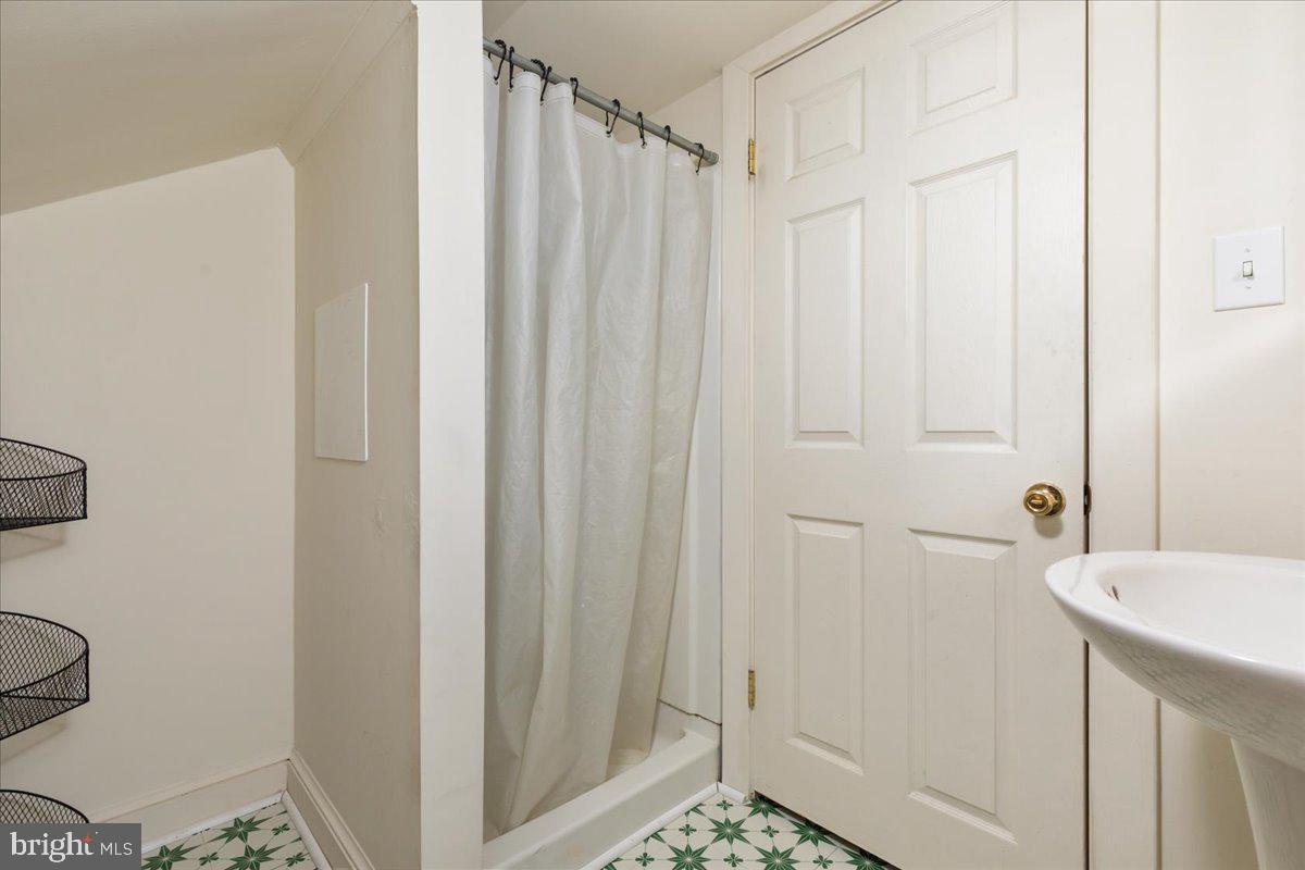 4502 MORRISVILLE RD, BEALETON, Virginia 22712, 5 Bedrooms Bedrooms, ,2 BathroomsBathrooms,Residential,For sale,4502 MORRISVILLE RD,VAFQ2016230 MLS # VAFQ2016230