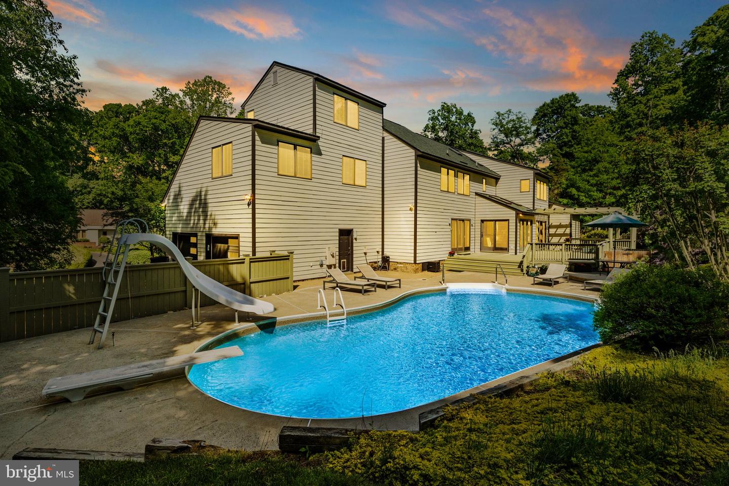 3 WELWYN PL, HENRICO, Virginia 23229, 6 Bedrooms Bedrooms, ,5 BathroomsBathrooms,Residential,For sale,3 WELWYN PL,VAHN2000868 MLS # VAHN2000868