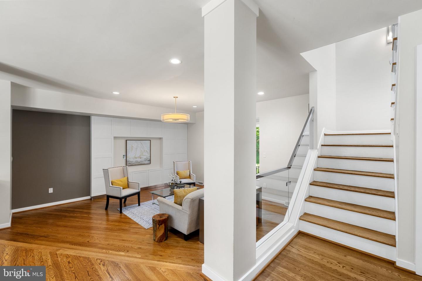 3 WELWYN PL, HENRICO, Virginia 23229, 6 Bedrooms Bedrooms, ,5 BathroomsBathrooms,Residential,For sale,3 WELWYN PL,VAHN2000868 MLS # VAHN2000868