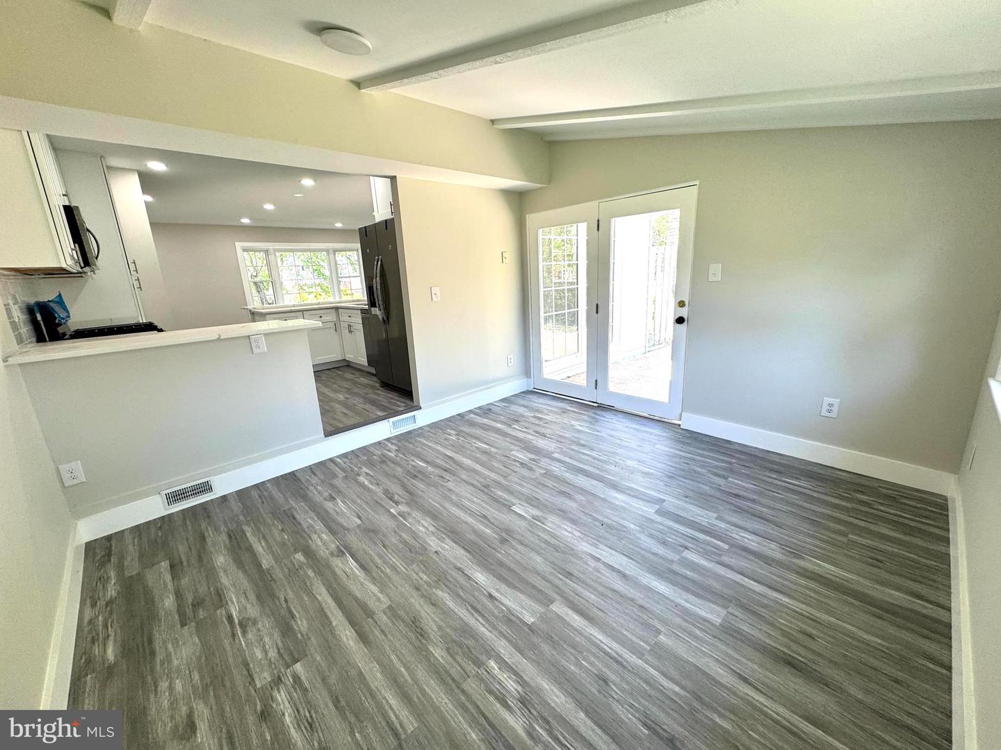 13519 CARMEL LN, CHANTILLY, Virginia 20151, 4 Bedrooms Bedrooms, ,3 BathroomsBathrooms,Residential,For sale,13519 CARMEL LN,VAFX2234012 MLS # VAFX2234012