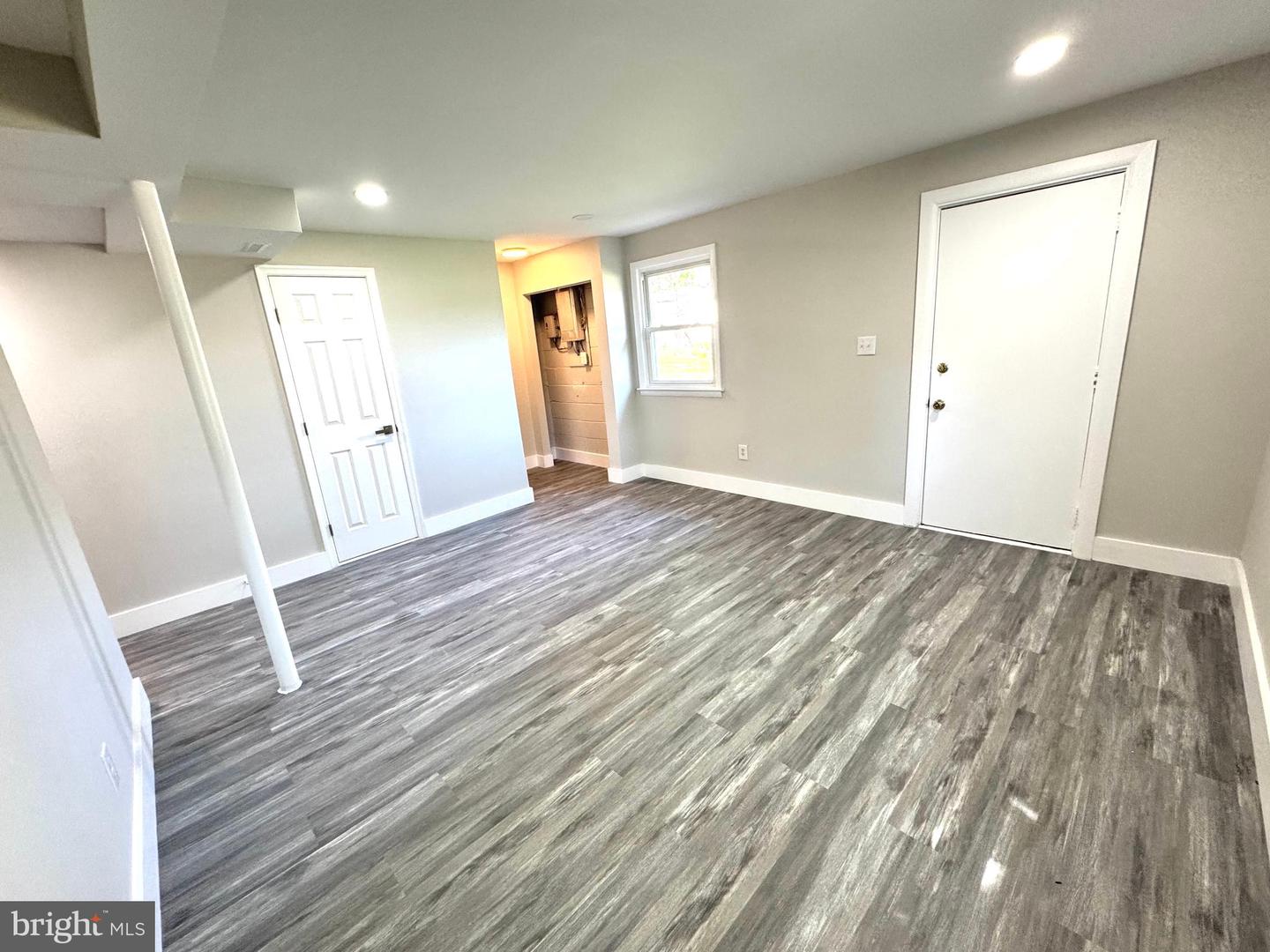 13519 CARMEL LN, CHANTILLY, Virginia 20151, 4 Bedrooms Bedrooms, ,3 BathroomsBathrooms,Residential,For sale,13519 CARMEL LN,VAFX2234012 MLS # VAFX2234012