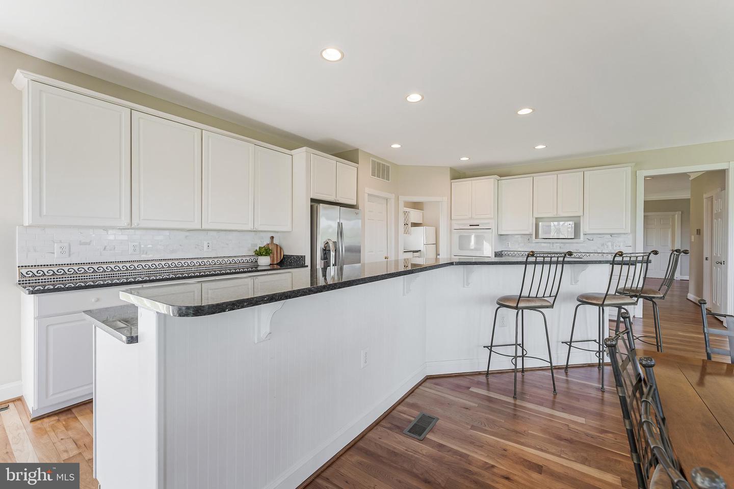15870 OLD WATERFORD RD, PAEONIAN SPRINGS, Virginia 20129, 5 Bedrooms Bedrooms, ,4 BathroomsBathrooms,Residential,For sale,15870 OLD WATERFORD RD,VALO2093962 MLS # VALO2093962