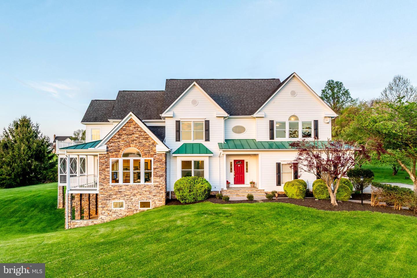 15870 OLD WATERFORD RD, PAEONIAN SPRINGS, Virginia 20129, 5 Bedrooms Bedrooms, ,4 BathroomsBathrooms,Residential,For sale,15870 OLD WATERFORD RD,VALO2093962 MLS # VALO2093962