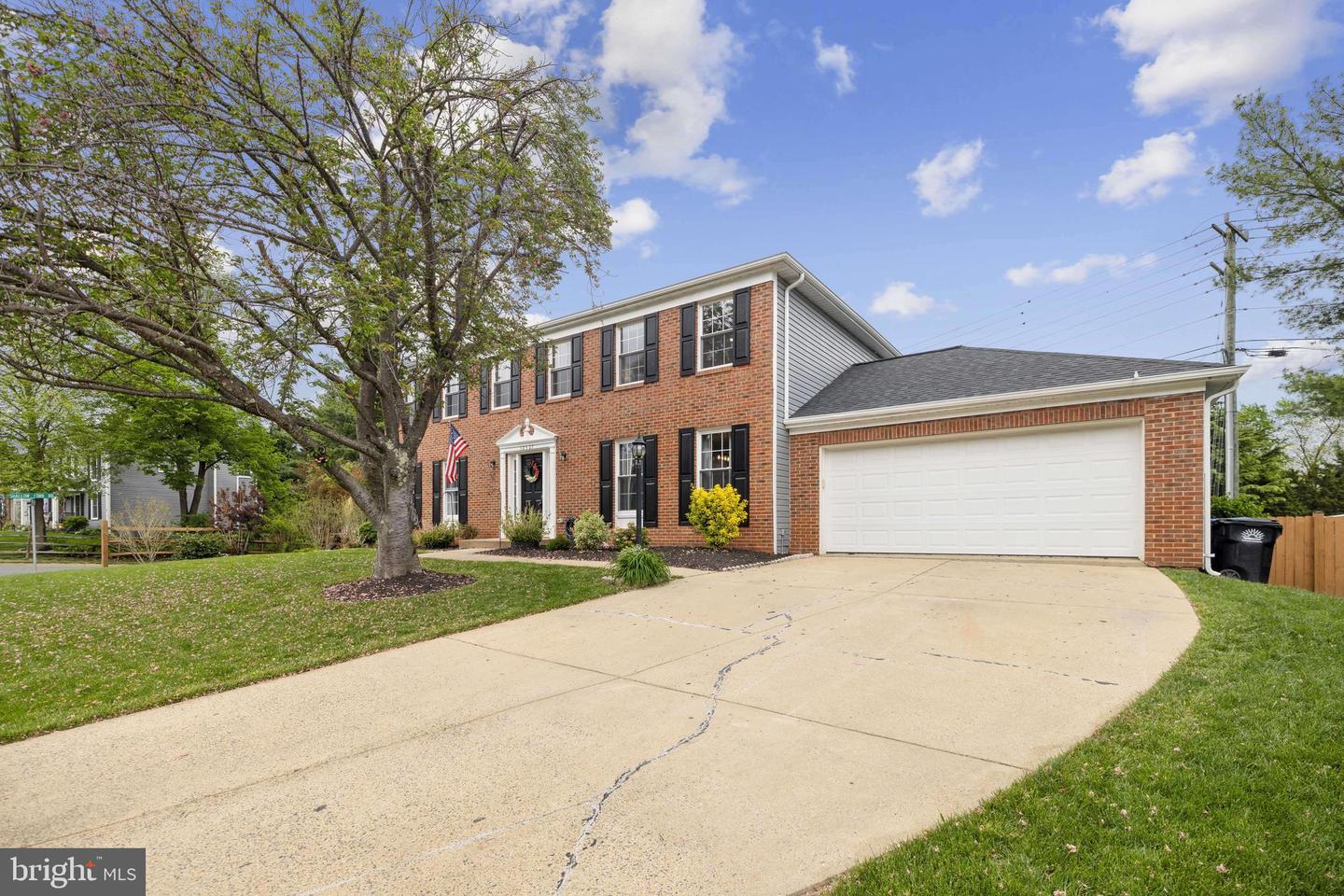 12527 MISTY WATER DR, HERNDON, Virginia 20170, 5 Bedrooms Bedrooms, ,3 BathroomsBathrooms,Residential,For sale,12527 MISTY WATER DR,VAFX2234354 MLS # VAFX2234354