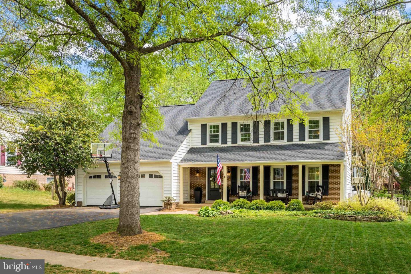 9013 PARLIAMENT DR, BURKE, Virginia 22015, 5 Bedrooms Bedrooms, ,2 BathroomsBathrooms,Residential,For sale,9013 PARLIAMENT DR,VAFX2234460 MLS # VAFX2234460