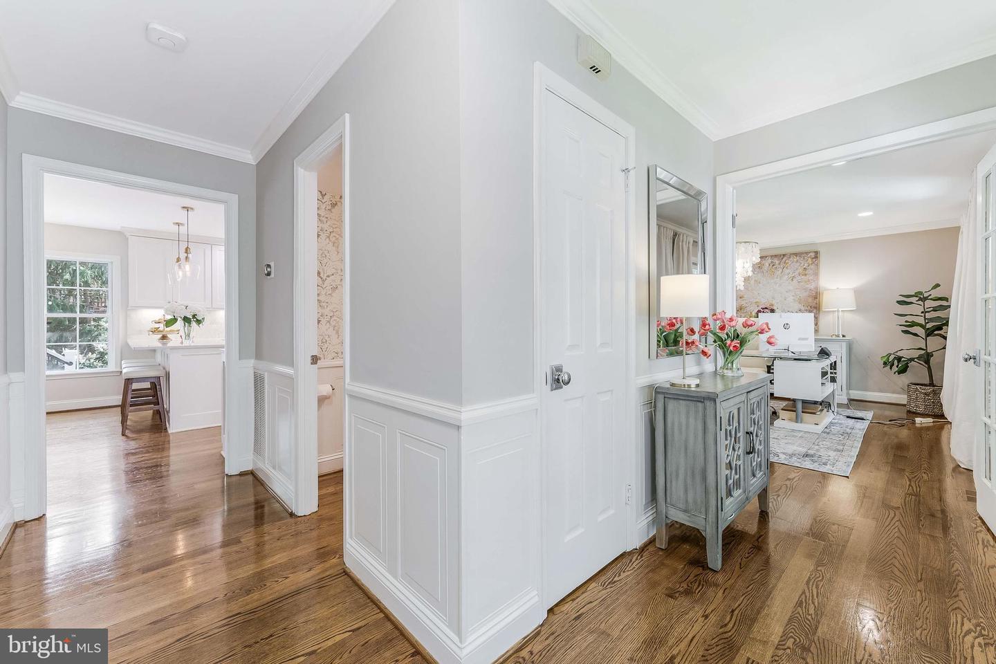 9013 PARLIAMENT DR, BURKE, Virginia 22015, 5 Bedrooms Bedrooms, ,2 BathroomsBathrooms,Residential,For sale,9013 PARLIAMENT DR,VAFX2234460 MLS # VAFX2234460