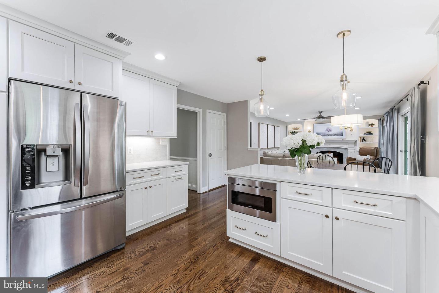 9013 PARLIAMENT DR, BURKE, Virginia 22015, 5 Bedrooms Bedrooms, ,2 BathroomsBathrooms,Residential,For sale,9013 PARLIAMENT DR,VAFX2234460 MLS # VAFX2234460