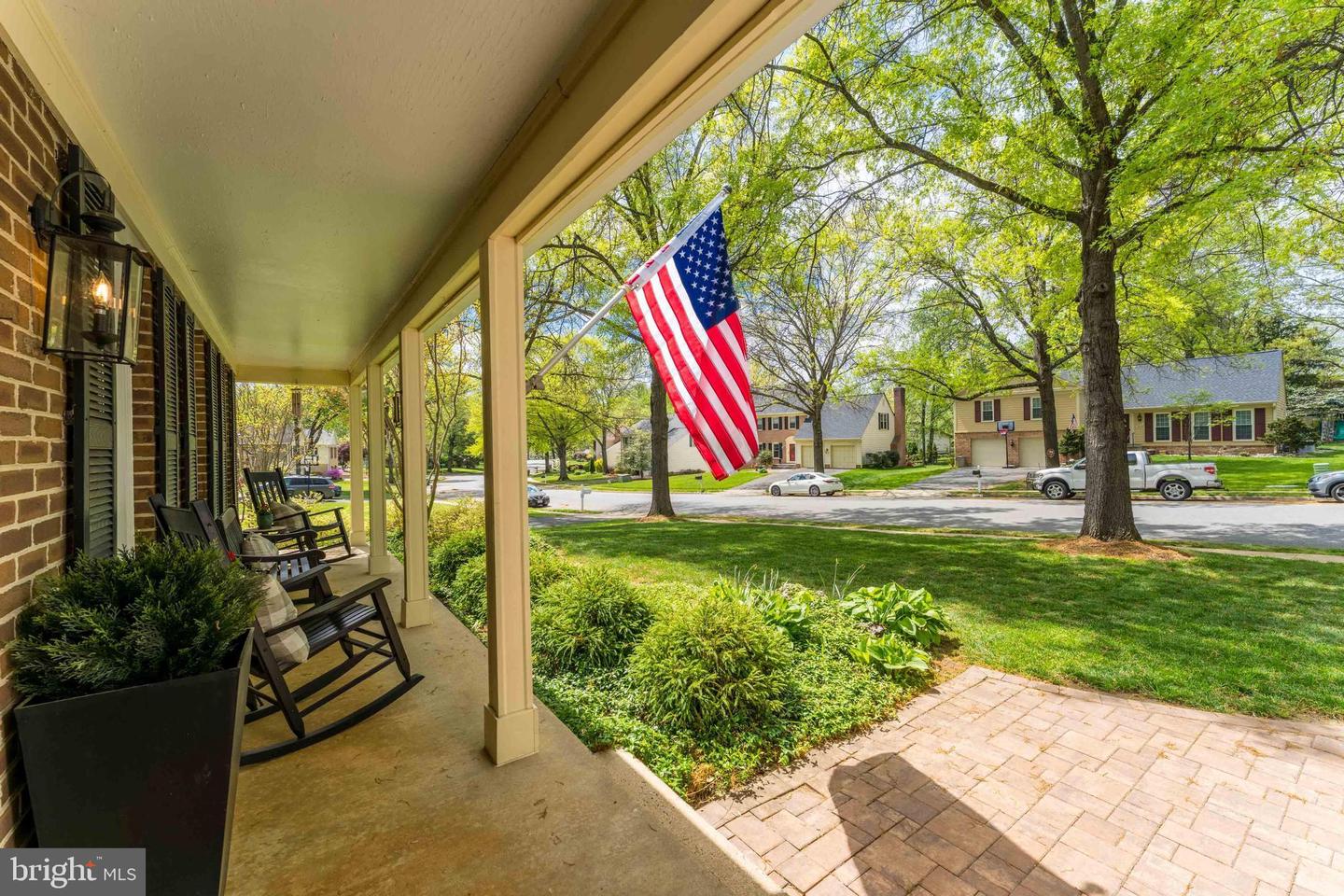 9013 PARLIAMENT DR, BURKE, Virginia 22015, 5 Bedrooms Bedrooms, ,2 BathroomsBathrooms,Residential,For sale,9013 PARLIAMENT DR,VAFX2234460 MLS # VAFX2234460