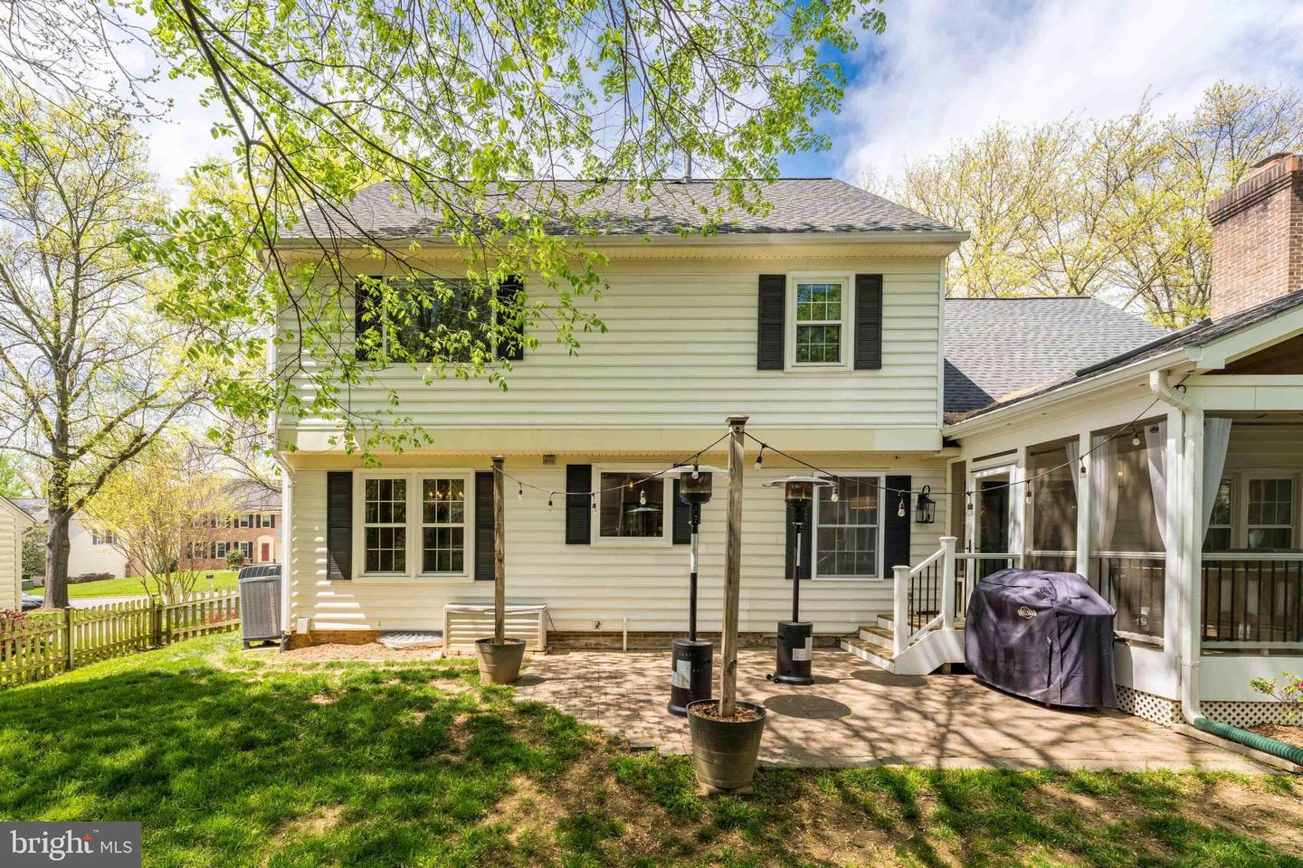 9013 PARLIAMENT DR, BURKE, Virginia 22015, 5 Bedrooms Bedrooms, ,2 BathroomsBathrooms,Residential,For sale,9013 PARLIAMENT DR,VAFX2234460 MLS # VAFX2234460