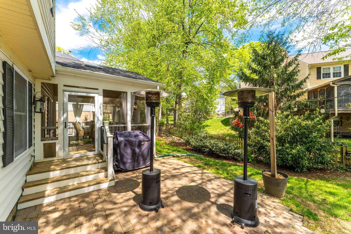 9013 PARLIAMENT DR, BURKE, Virginia 22015, 5 Bedrooms Bedrooms, ,2 BathroomsBathrooms,Residential,For sale,9013 PARLIAMENT DR,VAFX2234460 MLS # VAFX2234460