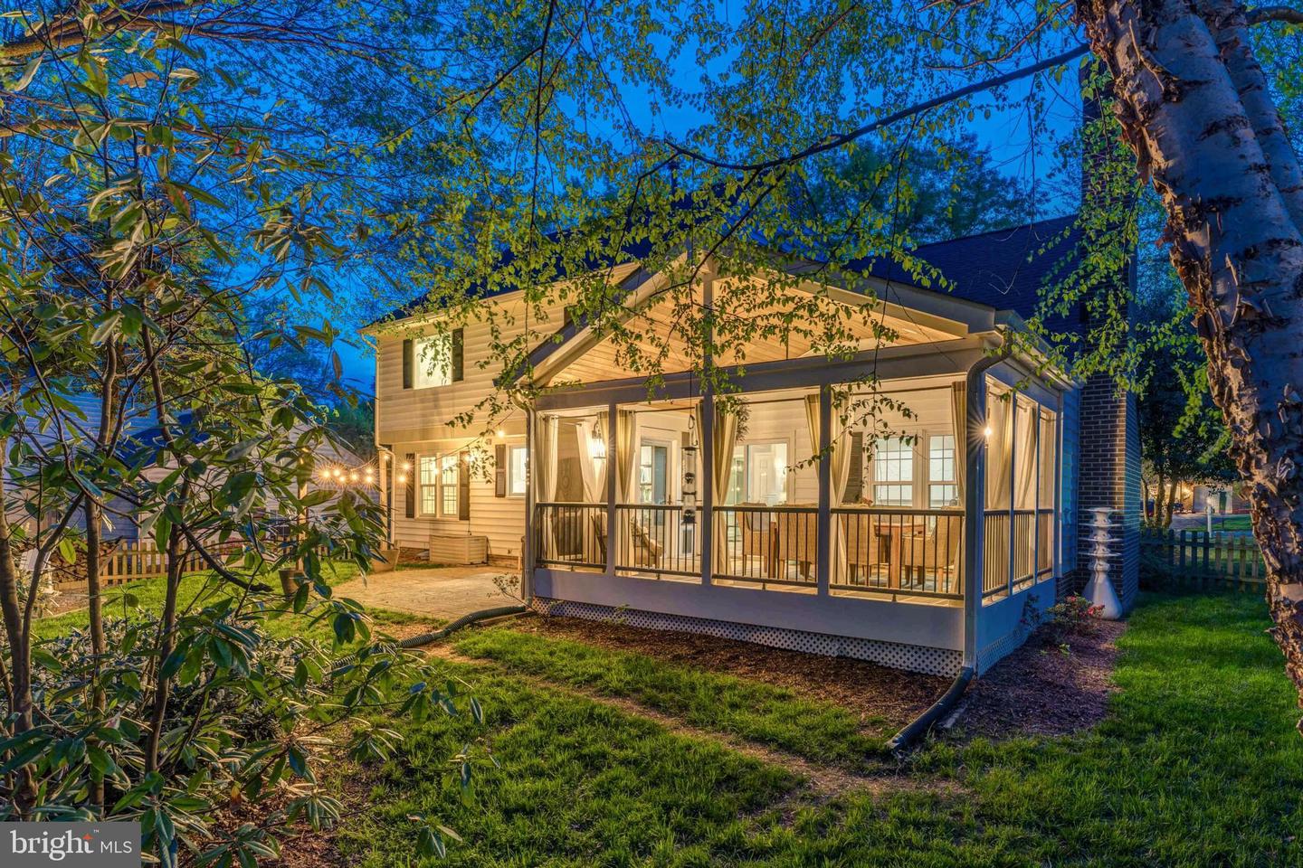 9013 PARLIAMENT DR, BURKE, Virginia 22015, 5 Bedrooms Bedrooms, ,2 BathroomsBathrooms,Residential,For sale,9013 PARLIAMENT DR,VAFX2234460 MLS # VAFX2234460