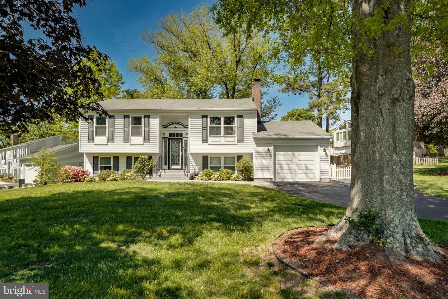 12701 BRADWELL RD, HERNDON, Virginia 20171, 4 Bedrooms Bedrooms, ,2 BathroomsBathrooms,Residential,For sale,12701 BRADWELL RD,VAFX2234498 MLS # VAFX2234498