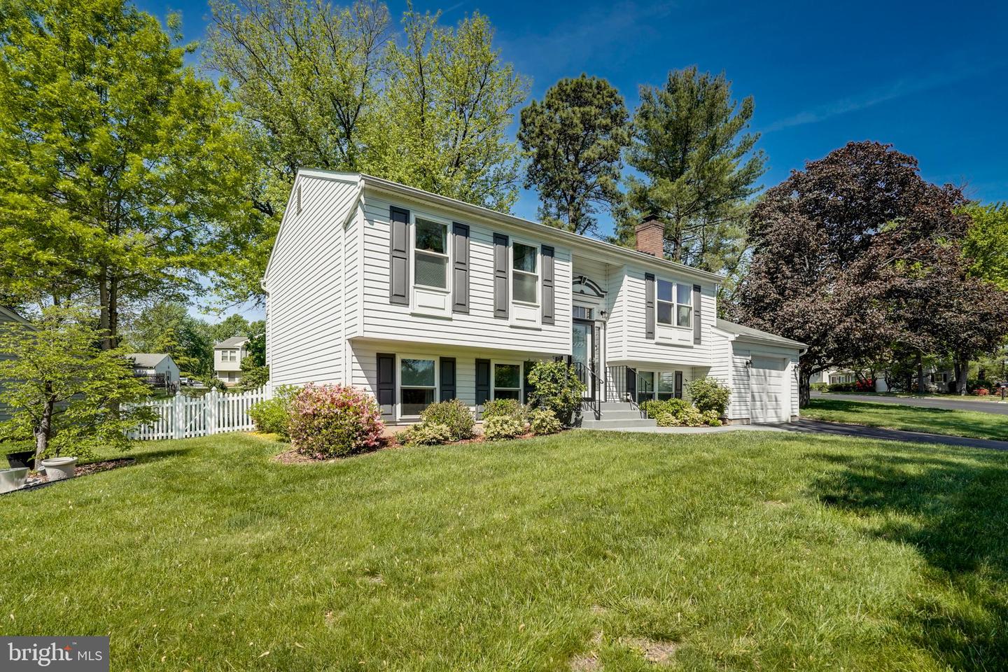 12701 BRADWELL RD, HERNDON, Virginia 20171, 4 Bedrooms Bedrooms, ,2 BathroomsBathrooms,Residential,For sale,12701 BRADWELL RD,VAFX2234498 MLS # VAFX2234498