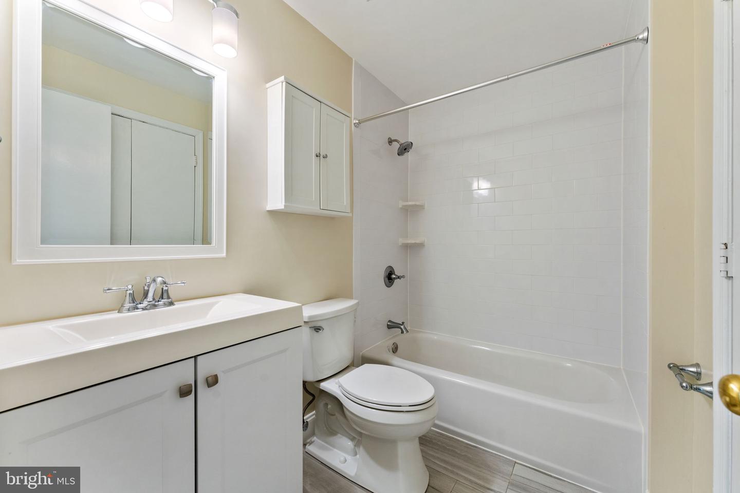 6628 MIDHILL PL, FALLS CHURCH, Virginia 22043, 3 Bedrooms Bedrooms, ,2 BathroomsBathrooms,Residential,For sale,6628 MIDHILL PL,VAFX2234370 MLS # VAFX2234370